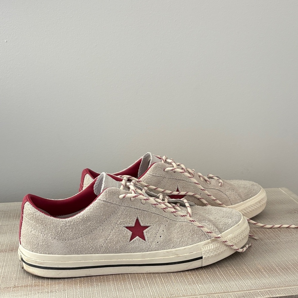 Converse One Star Sneakers Men’s Size 10.5 Women’s Size 12 Worn Once